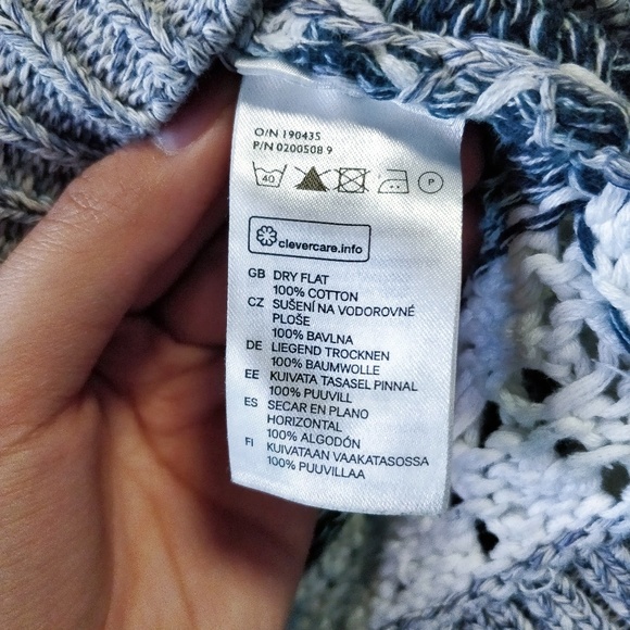 H&M Blue/White Diagonal Striped Sweater - Picture 4 of 6